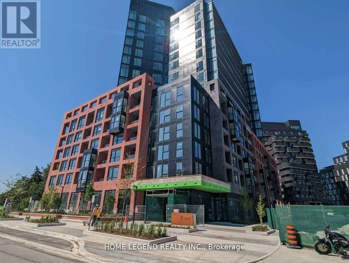 506 - 8 TIPPETT ROAD