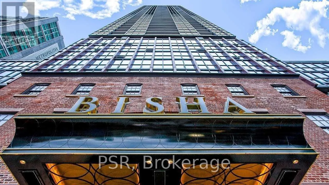 2101 - 88 BLUE JAYS WAY