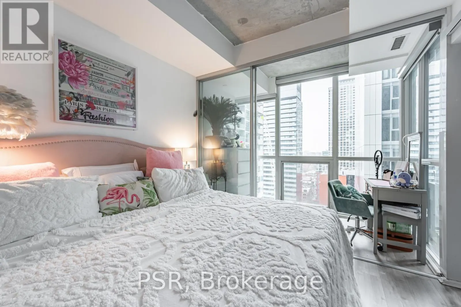 2101 - 88 BLUE JAYS WAY