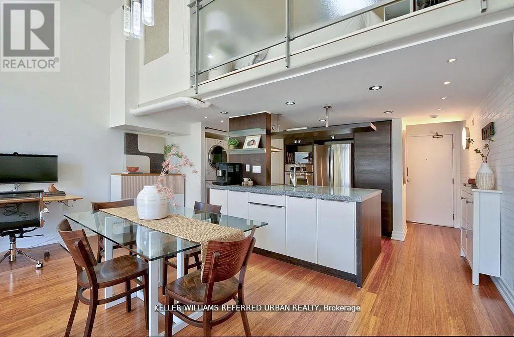 209 - 160 BALDWIN STREET