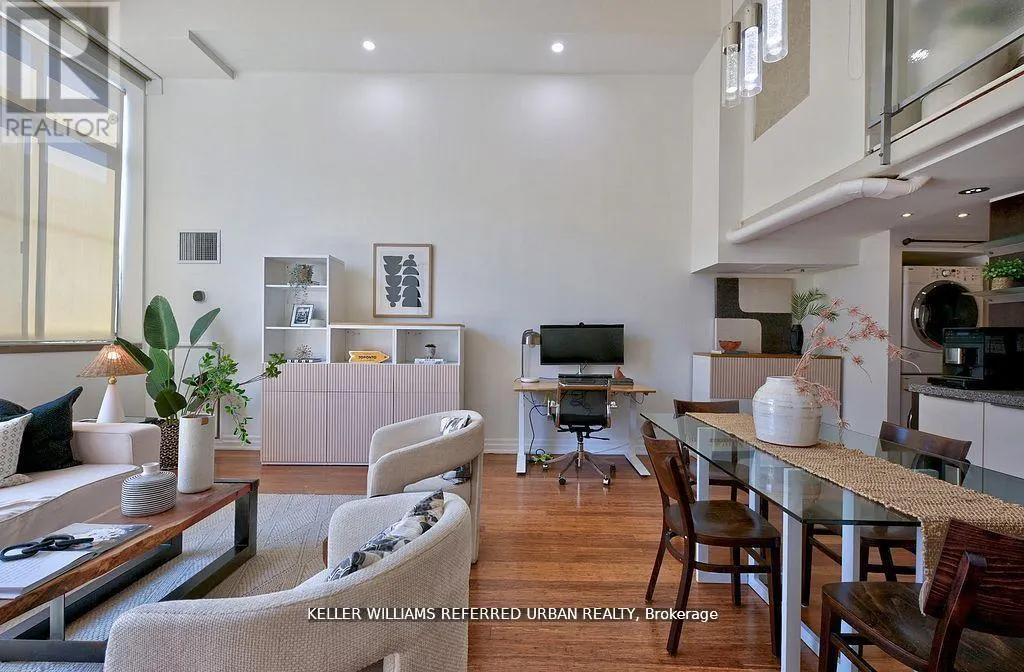 209 - 160 BALDWIN STREET