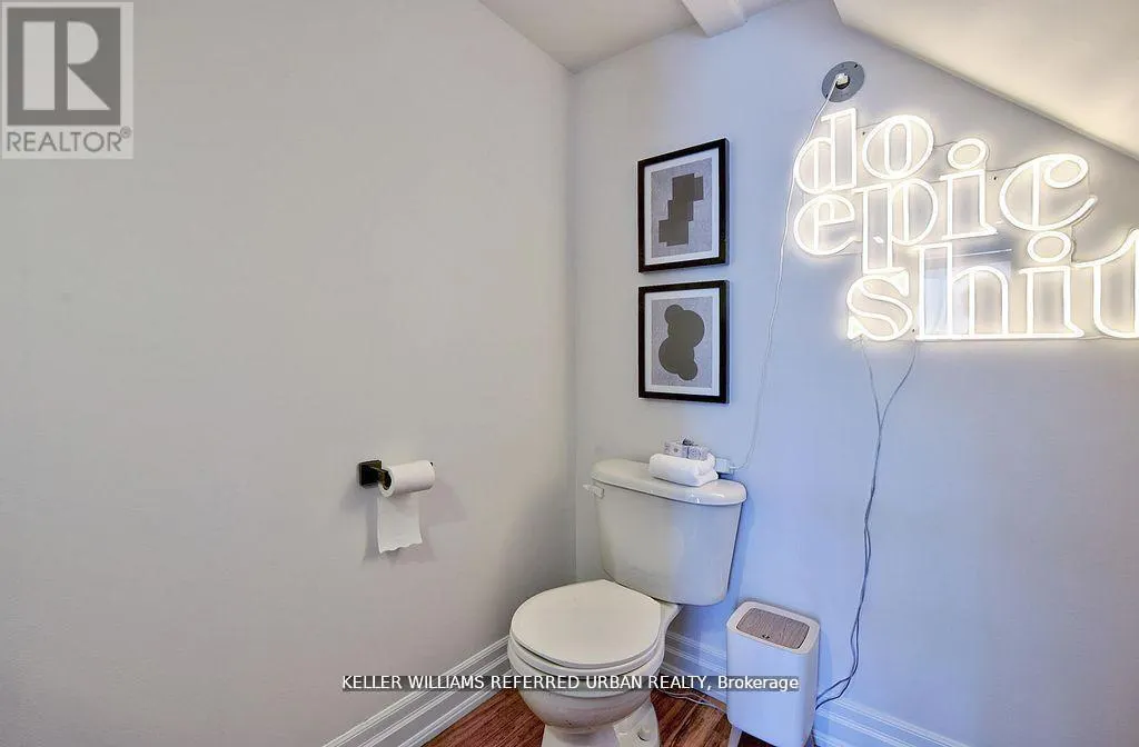 209 - 160 BALDWIN STREET