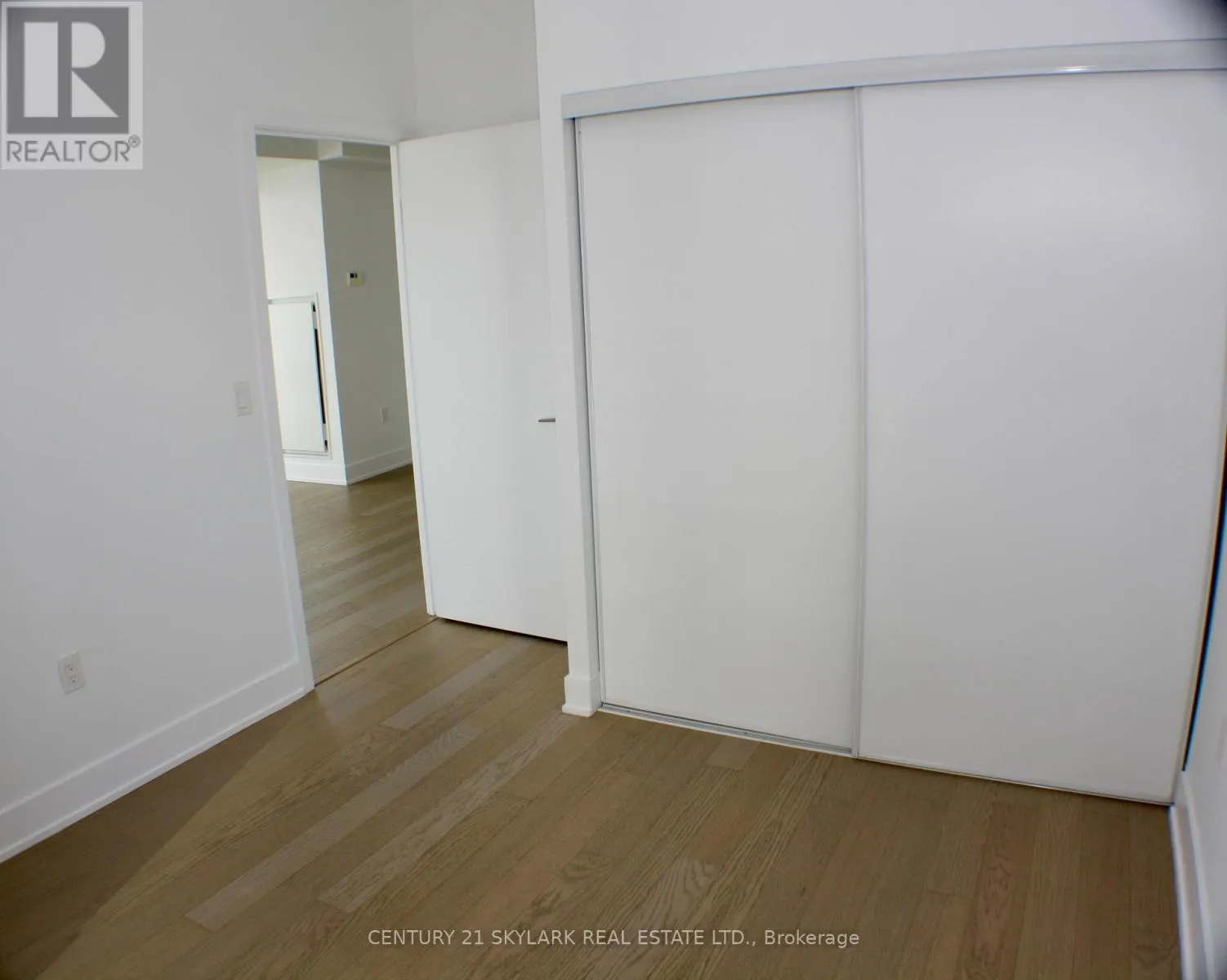 3416 - 30 SHORE BREEZE DRIVE