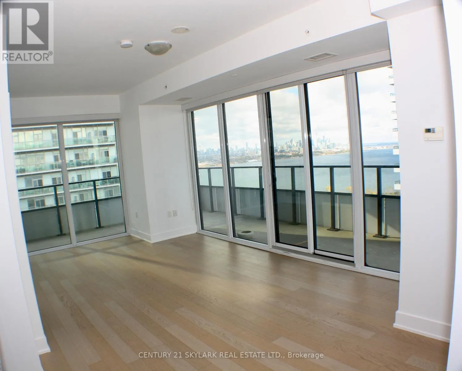 3416 - 30 SHORE BREEZE DRIVE