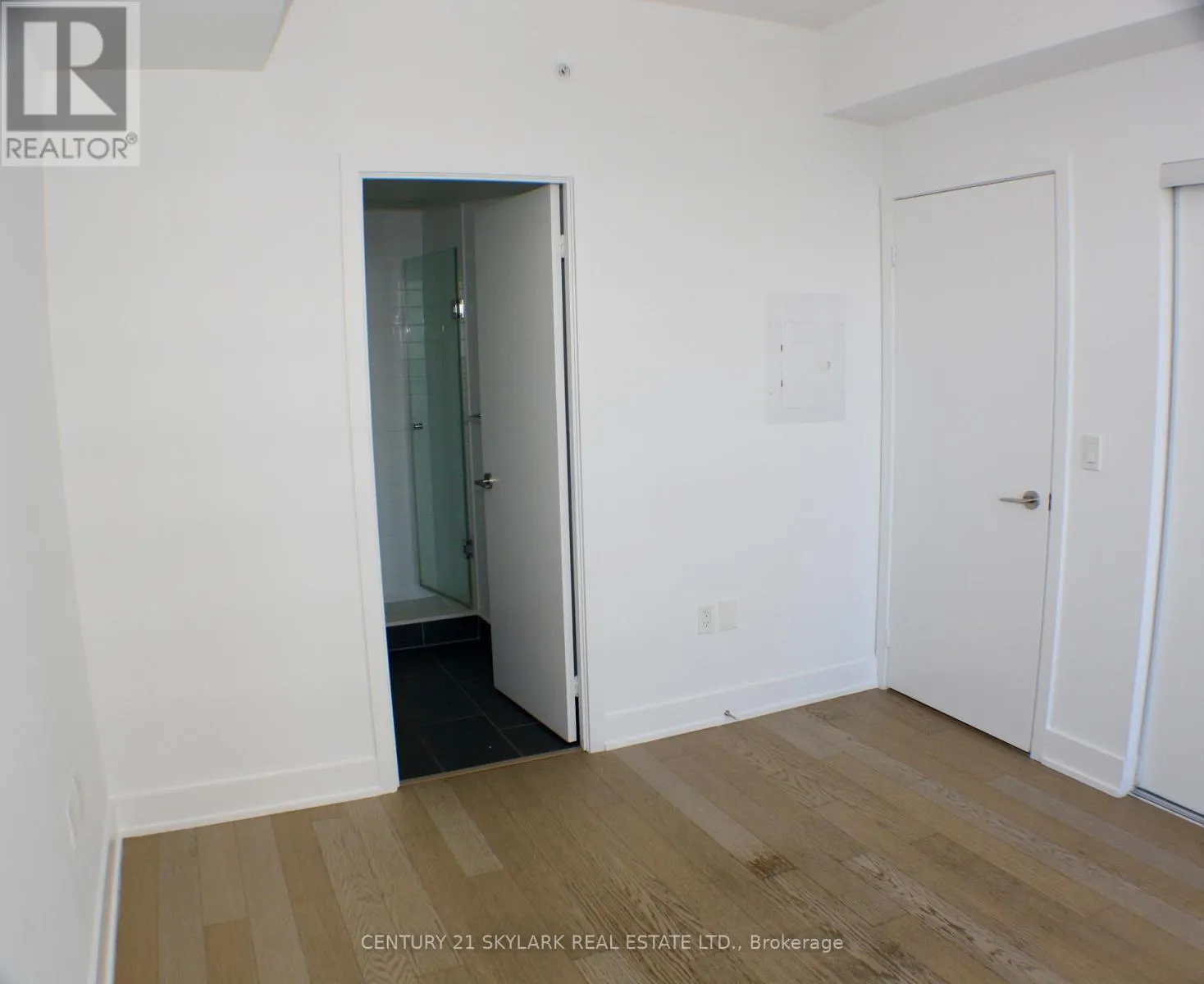 3416 - 30 SHORE BREEZE DRIVE