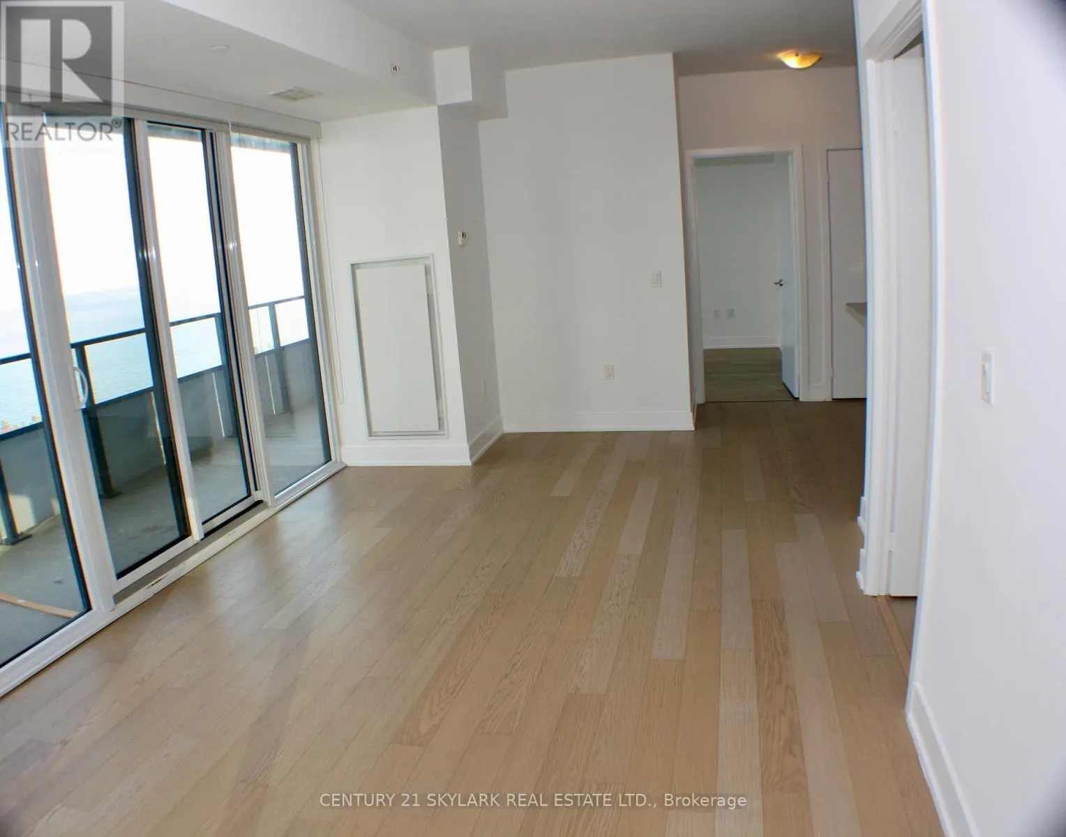 3416 - 30 SHORE BREEZE DRIVE