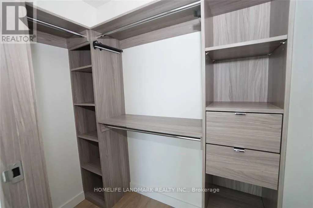 1015 - 95 MCMAHON DRIVE