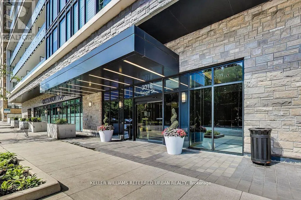 1015 - 3018 YONGE STREET