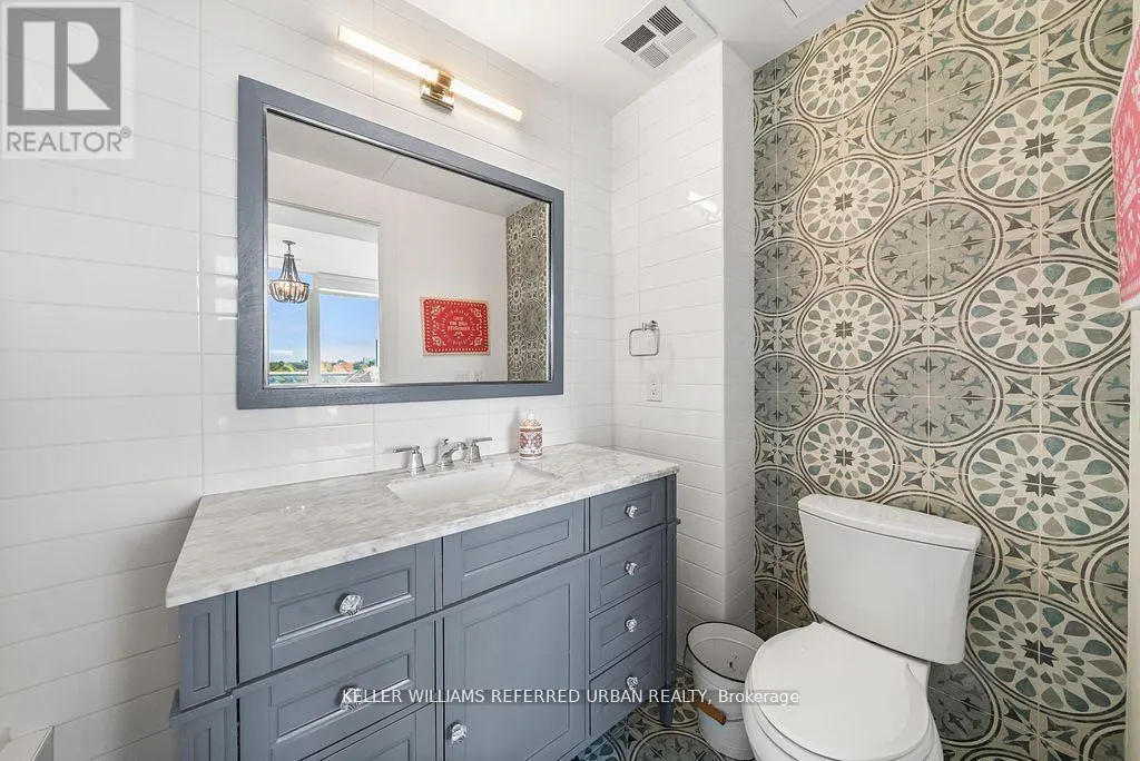 1015 - 3018 YONGE STREET