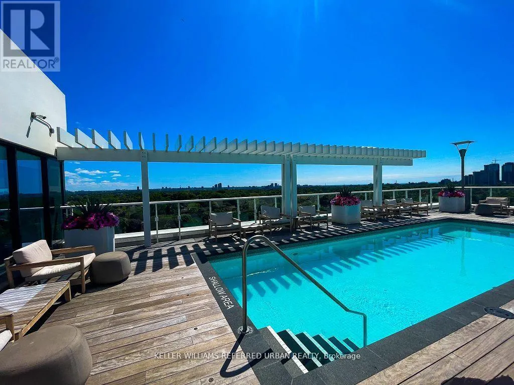 1015 - 3018 YONGE STREET