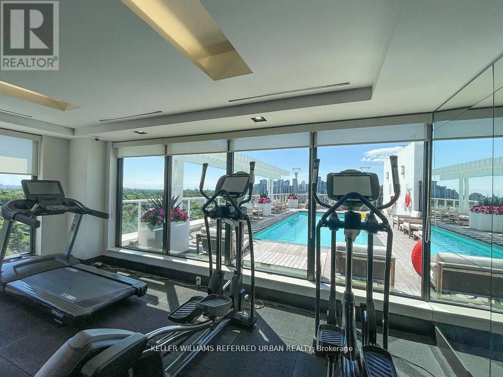 1015 - 3018 YONGE STREET