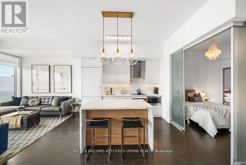 1015 - 3018 YONGE STREET