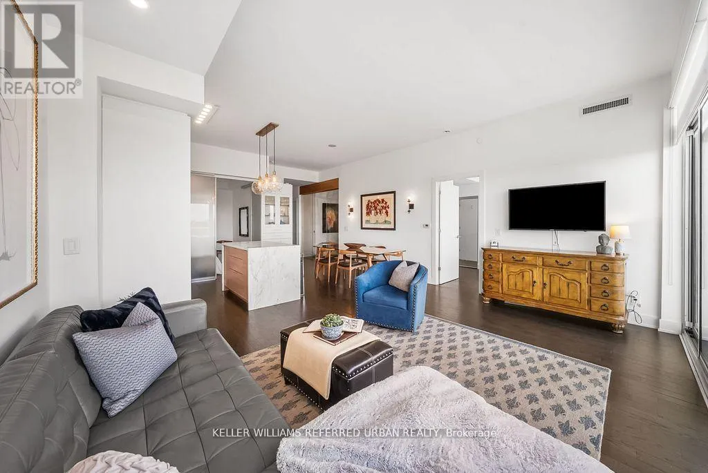 1015 - 3018 YONGE STREET