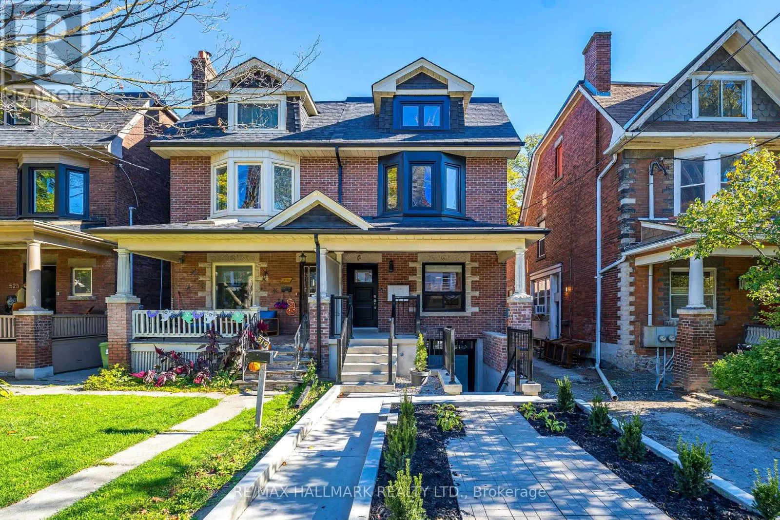 #2 MAIN - 519 GLADSTONE AVENUE