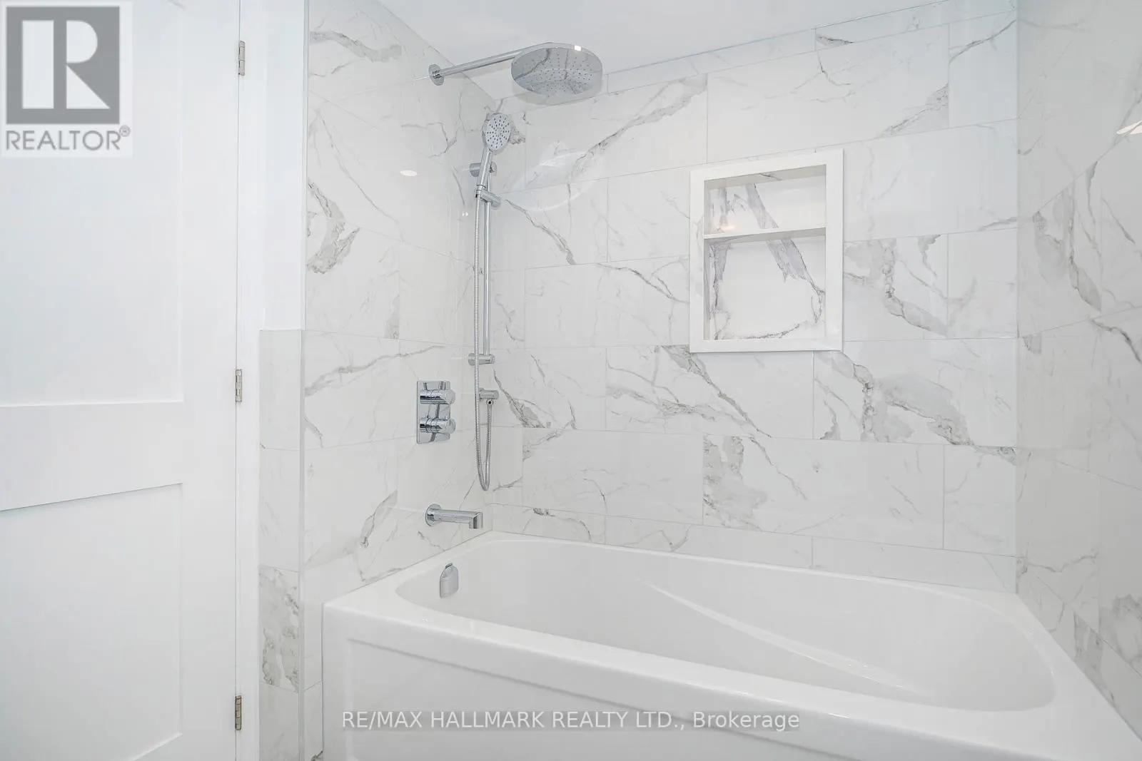 #2 MAIN - 519 GLADSTONE AVENUE