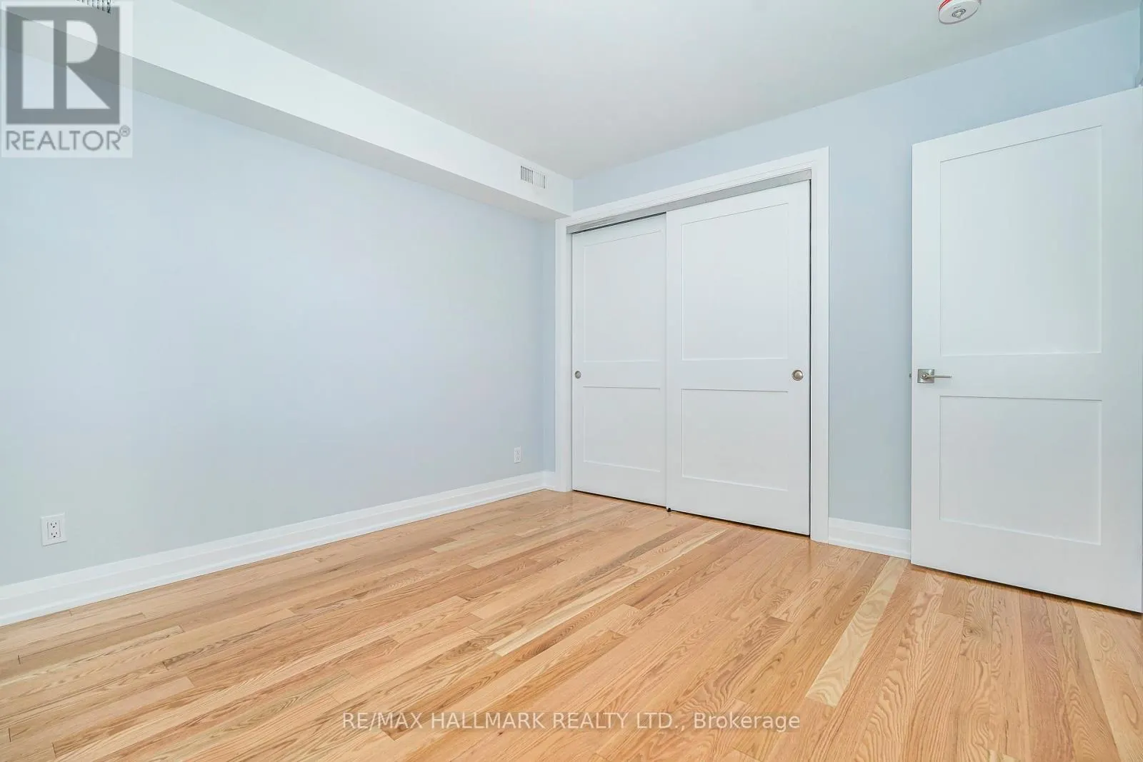 #2 MAIN - 519 GLADSTONE AVENUE