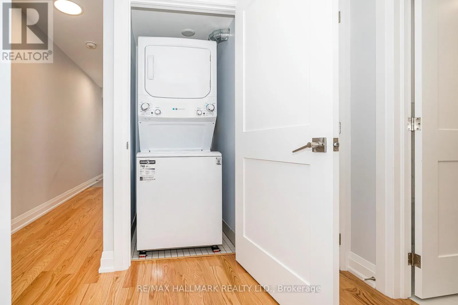 #2 MAIN - 519 GLADSTONE AVENUE