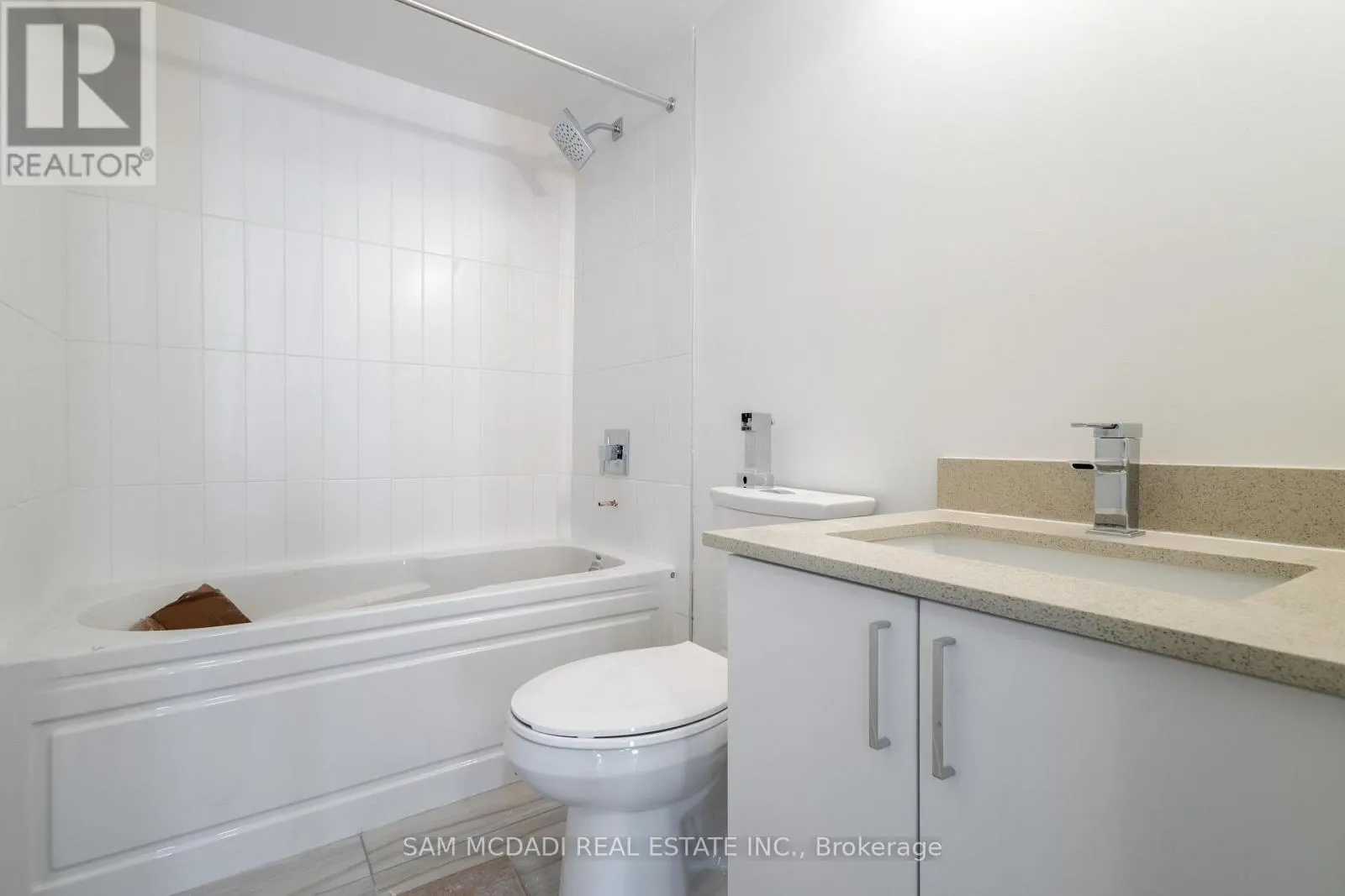 114 - 1680 VICTORIA PARK AVENUE