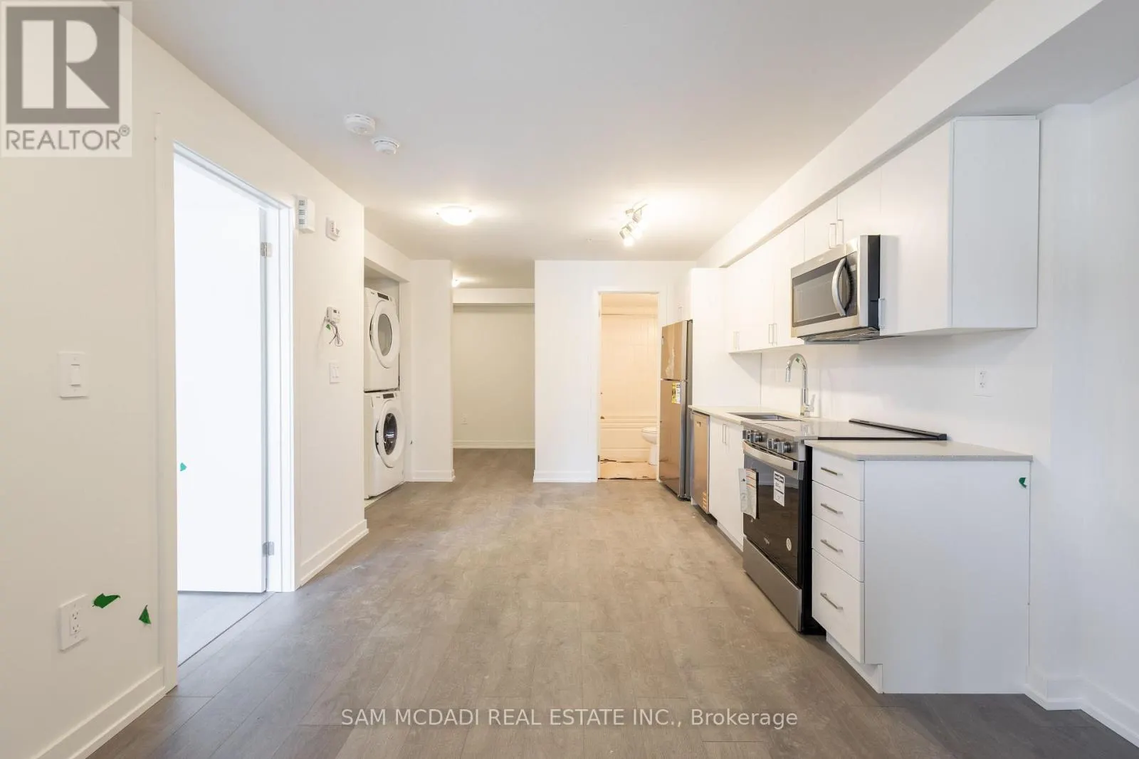 114 - 1680 VICTORIA PARK AVENUE