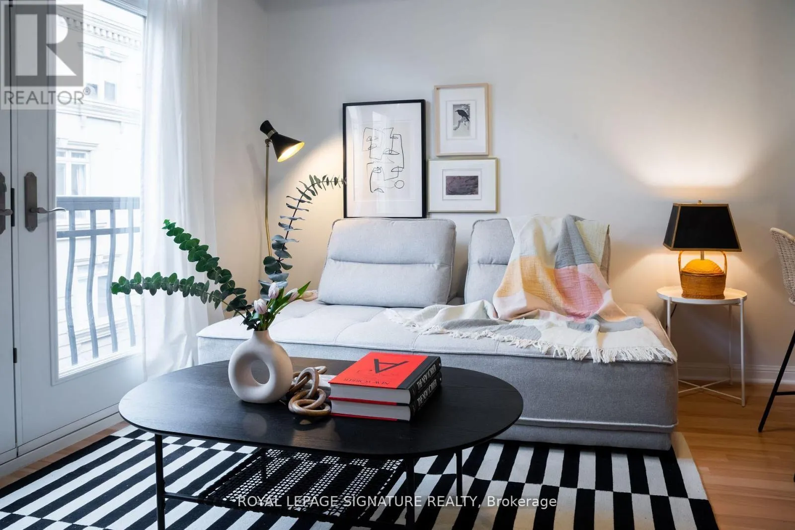 TH17 - 68 CARR STREET