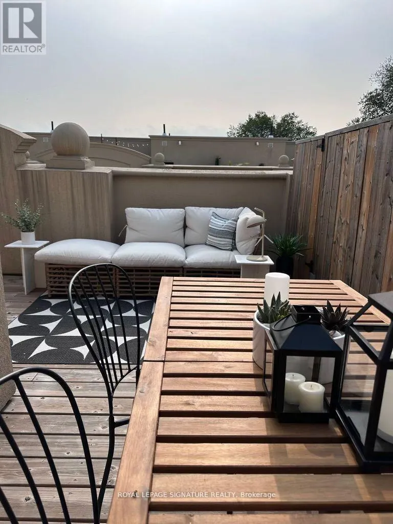 TH17 - 68 CARR STREET