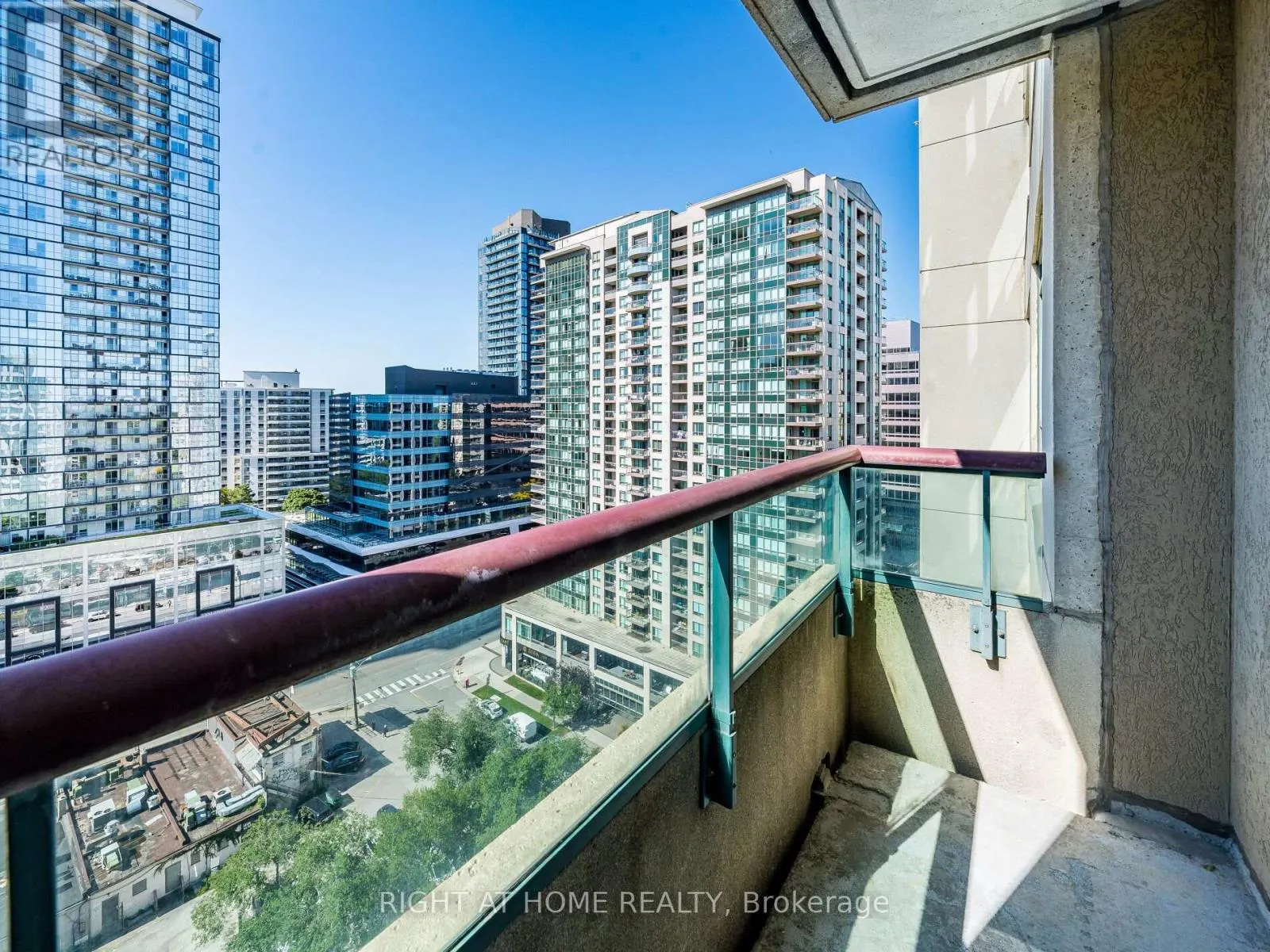 2001 - 238 DORIS AVENUE