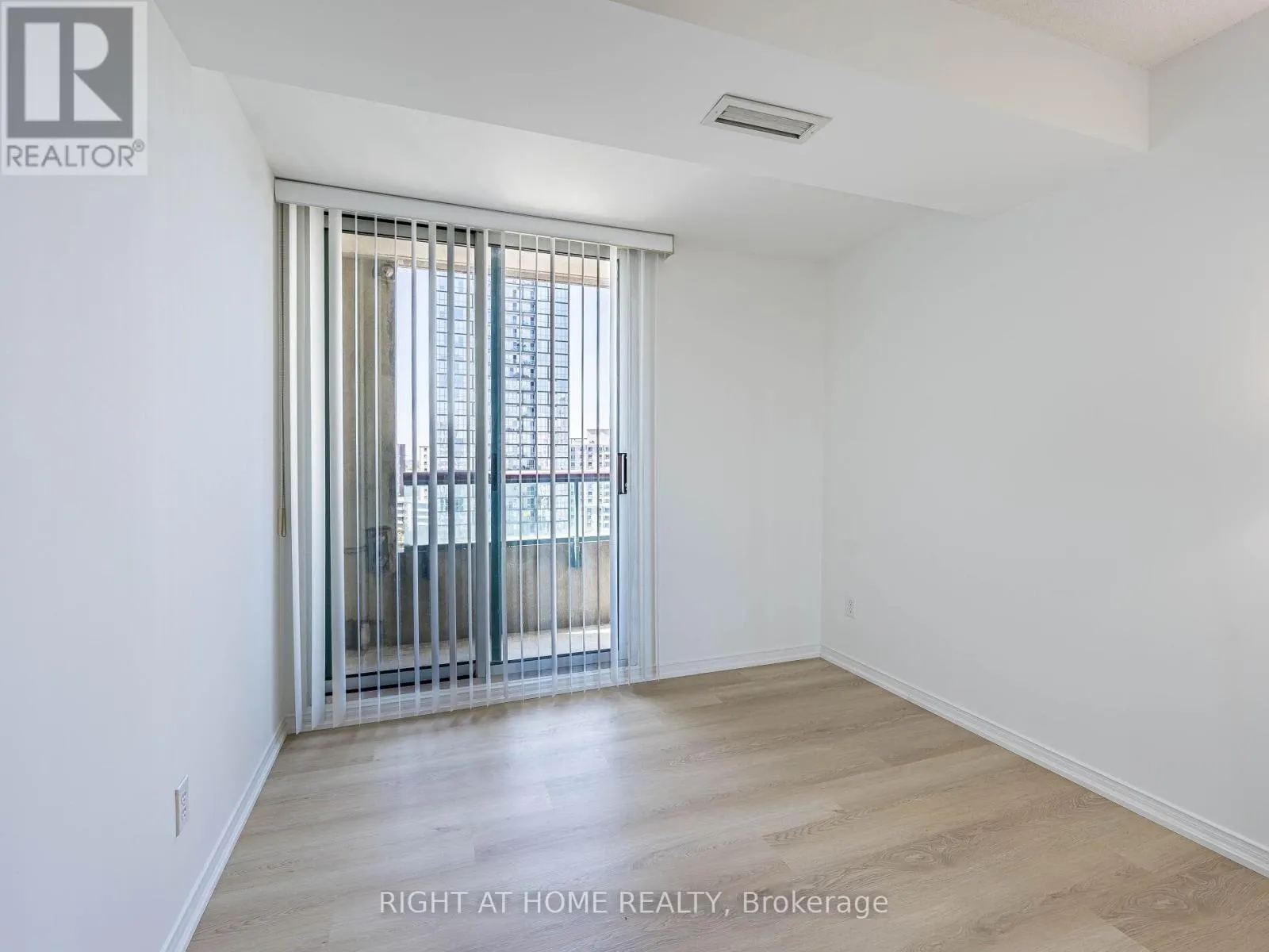 2001 - 238 DORIS AVENUE