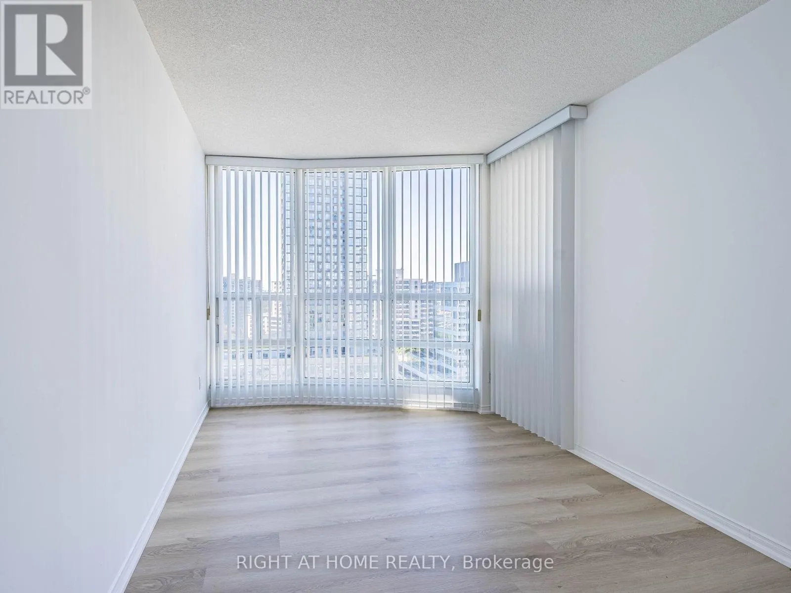 2001 - 238 DORIS AVENUE