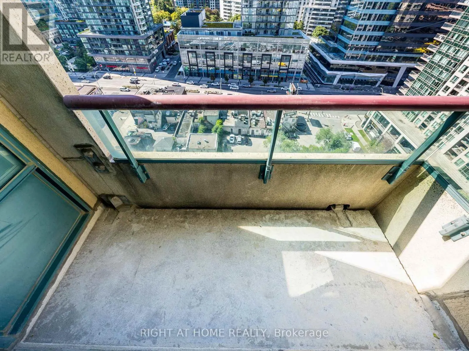 2001 - 238 DORIS AVENUE