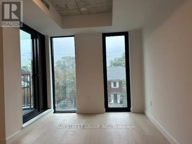 225 - 1720 BAYVIEW AVENUE