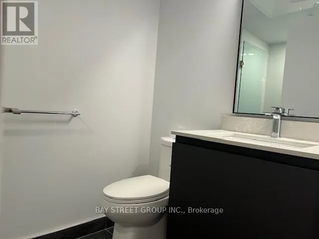 225 - 1720 BAYVIEW AVENUE