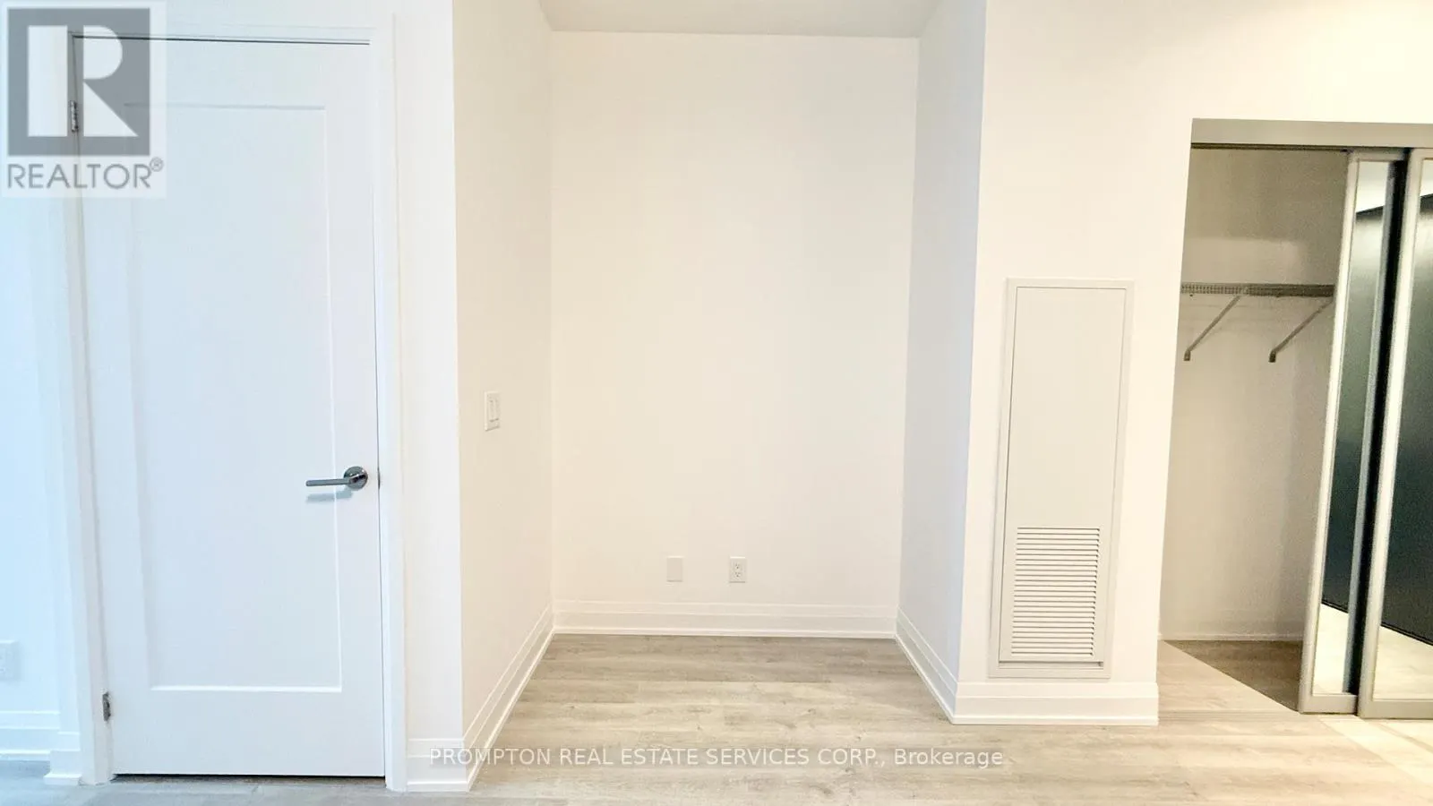 421 - 65 BROADWAY AVENUE