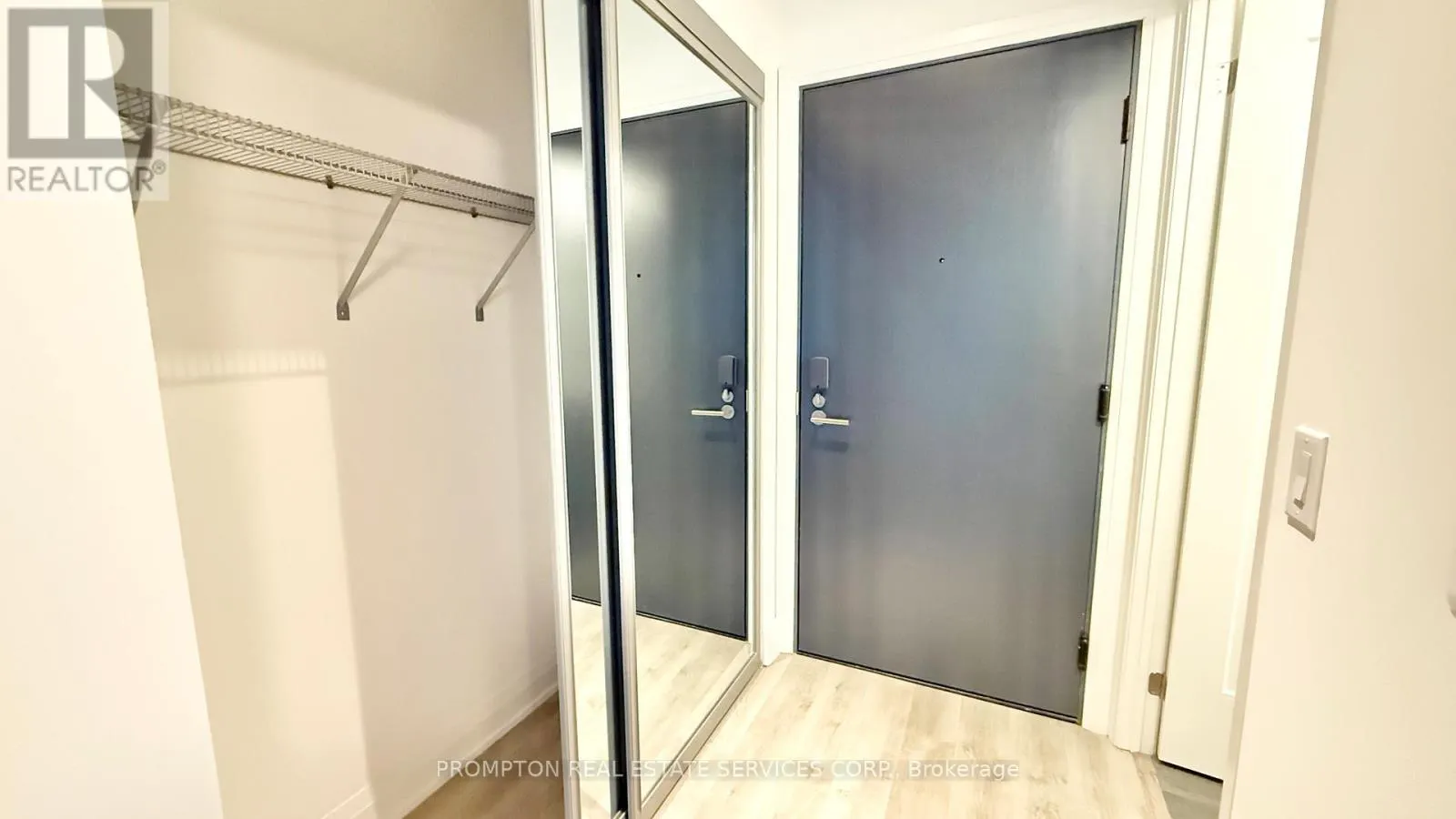 421 - 65 BROADWAY AVENUE