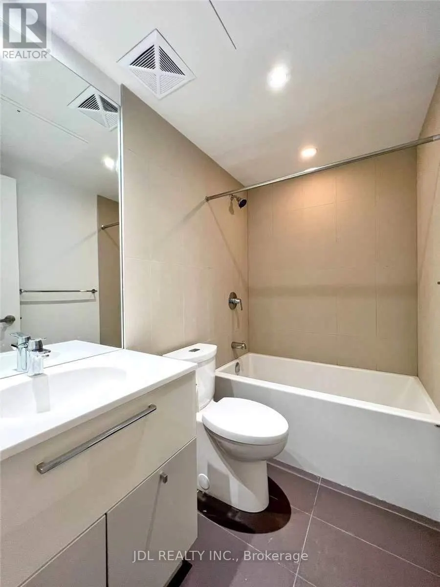 2801 - 15 GRENVILLE STREET