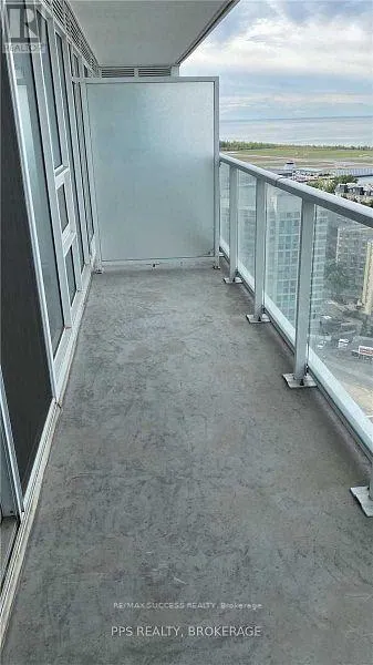 2905 - 17 BATHURST STREET