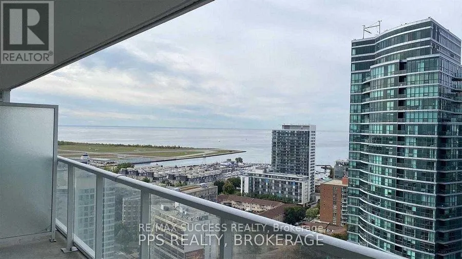 2905 - 17 BATHURST STREET