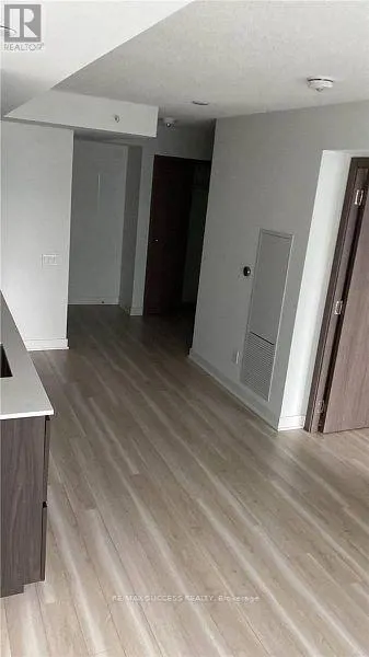 2905 - 17 BATHURST STREET