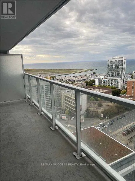 2905 - 17 BATHURST STREET