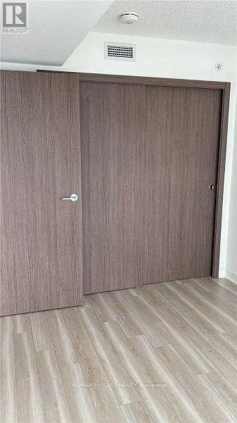 2905 - 17 BATHURST STREET