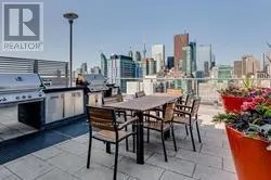 1016 - 320 RICHMOND STREET E