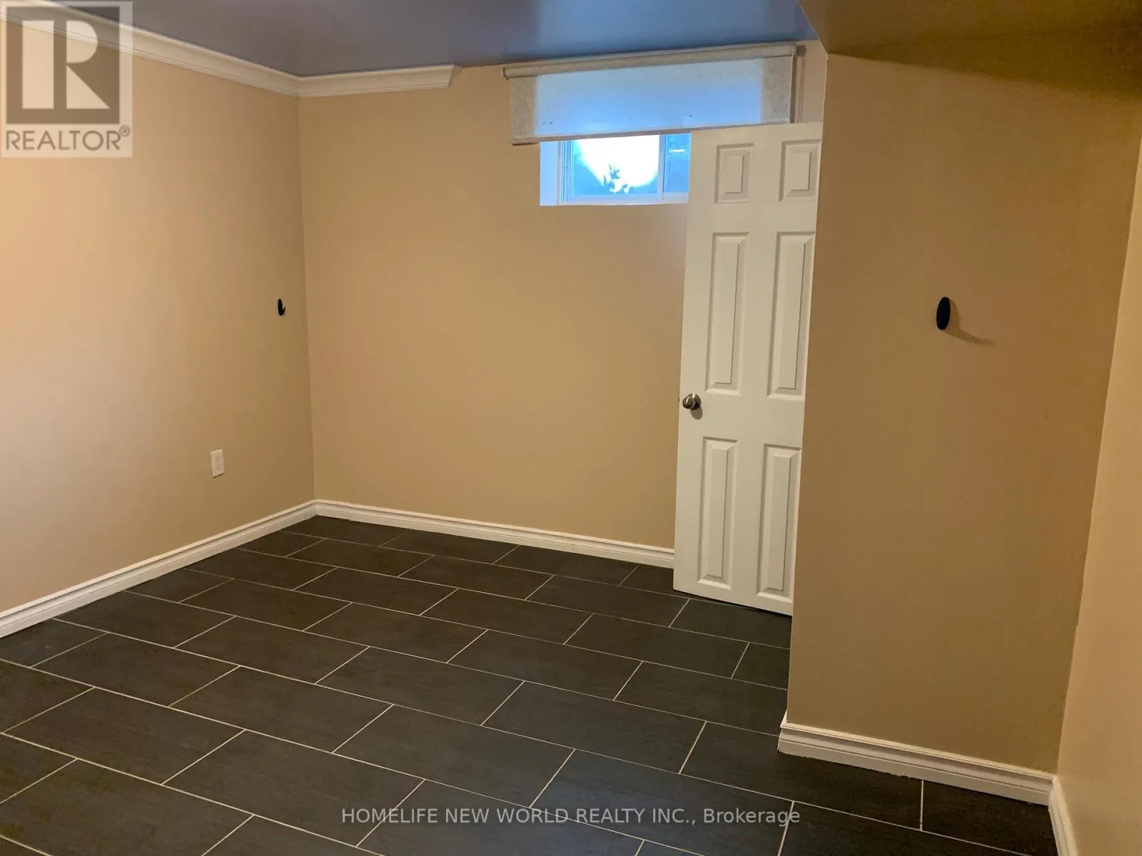 BASEMENT - 25 TRISTAN CRESCENT S