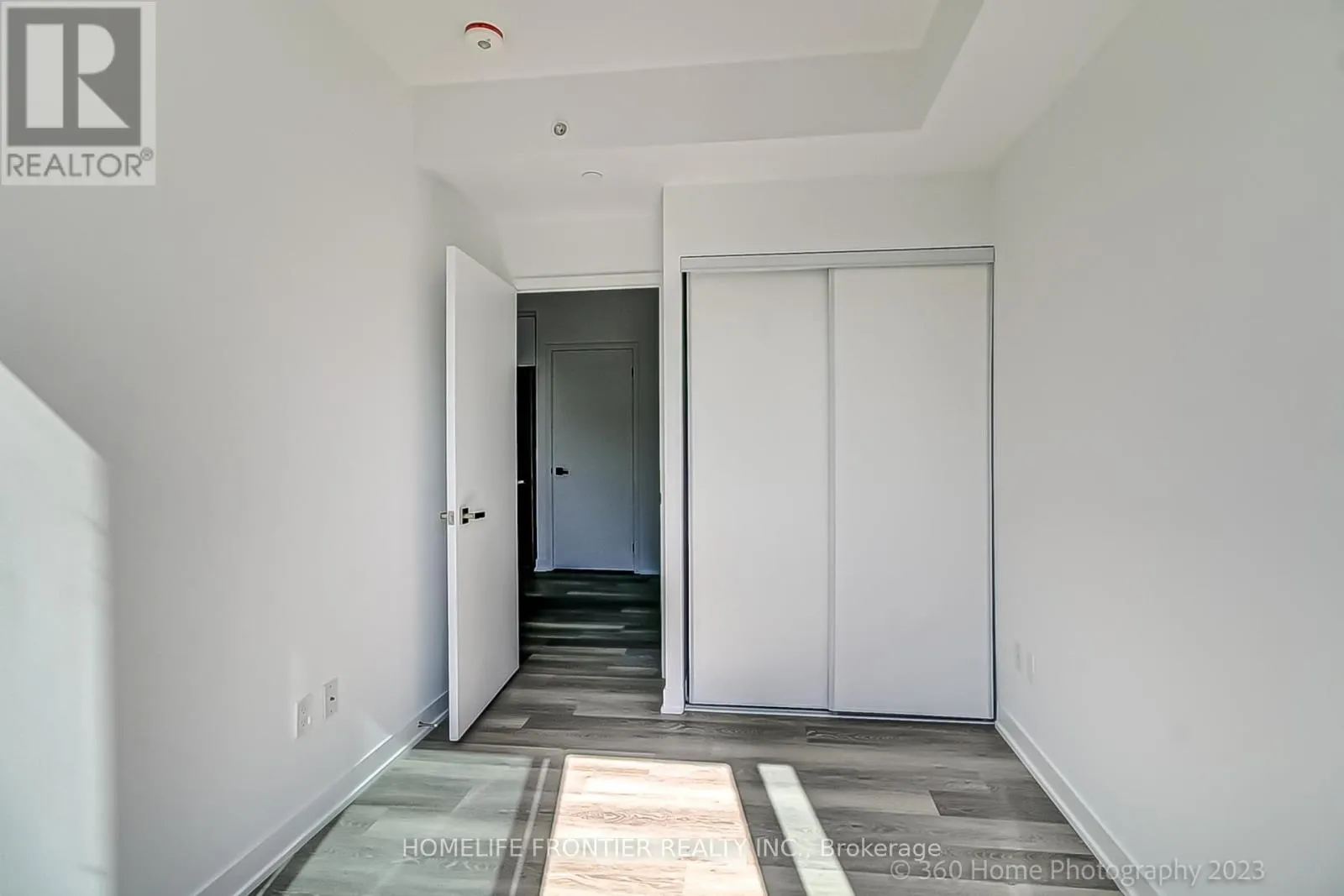 731 - 31 TIPPETT ROAD