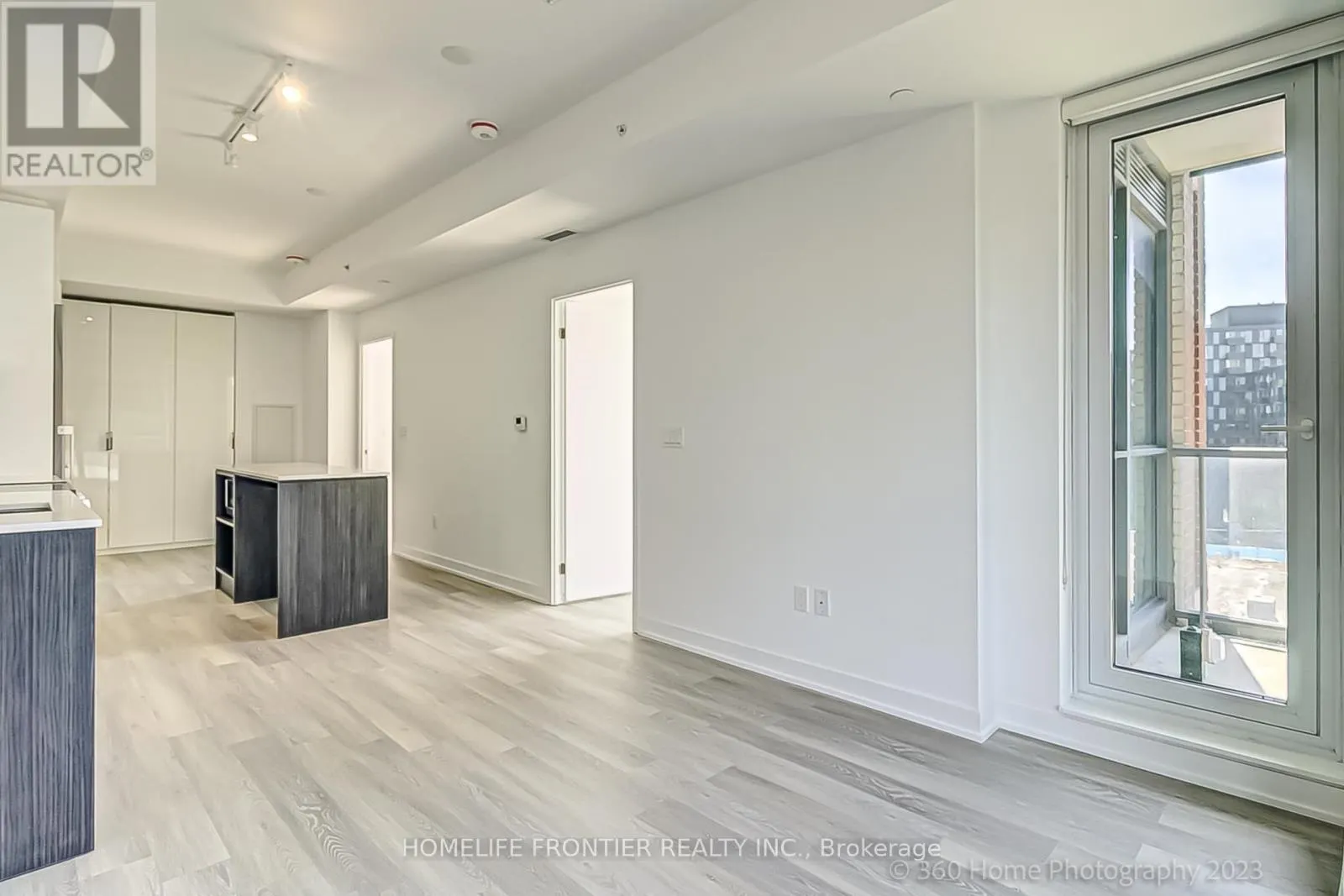 731 - 31 TIPPETT ROAD