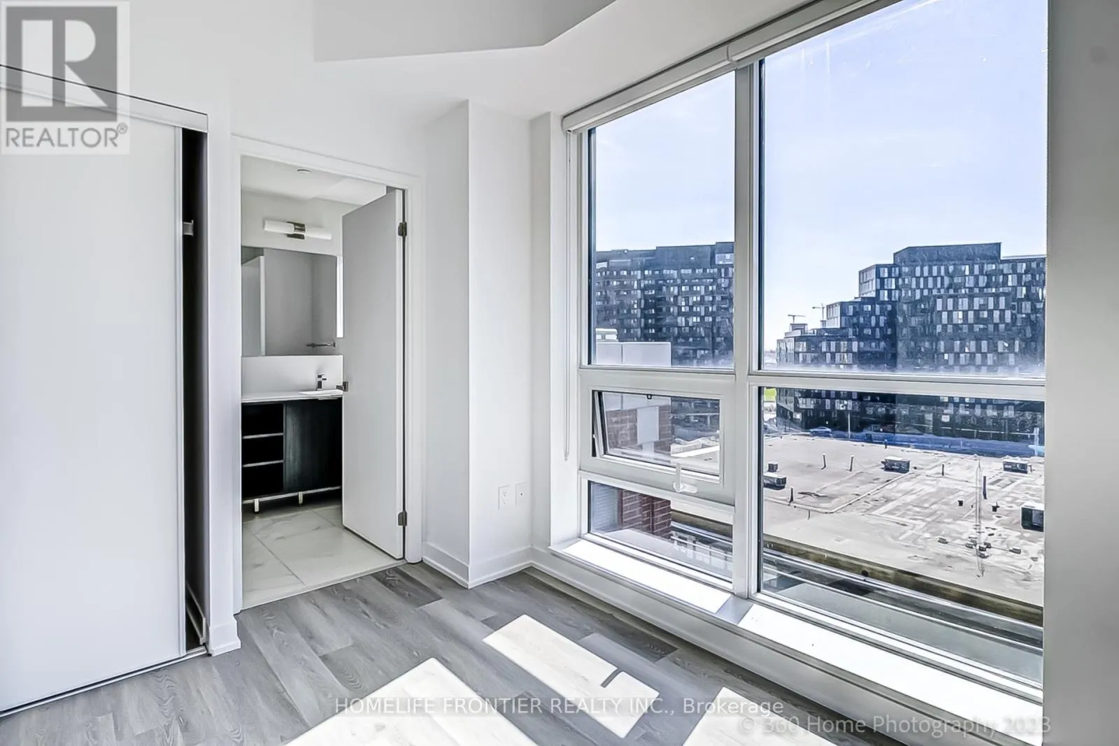 731 - 31 TIPPETT ROAD