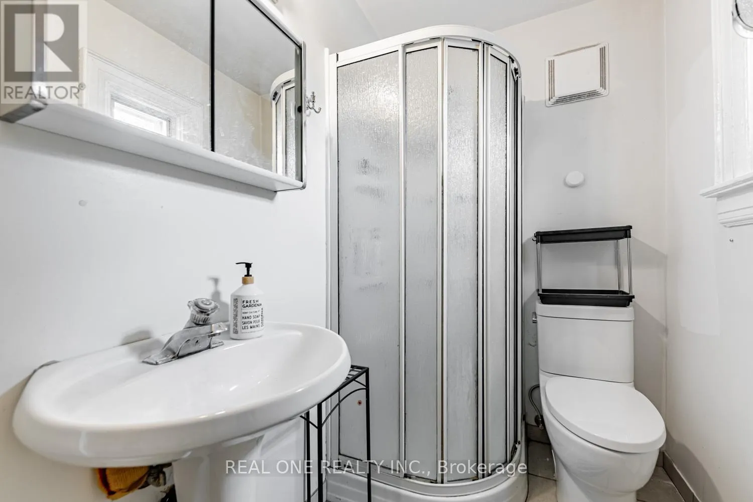 97 LIPPINCOTT STREET