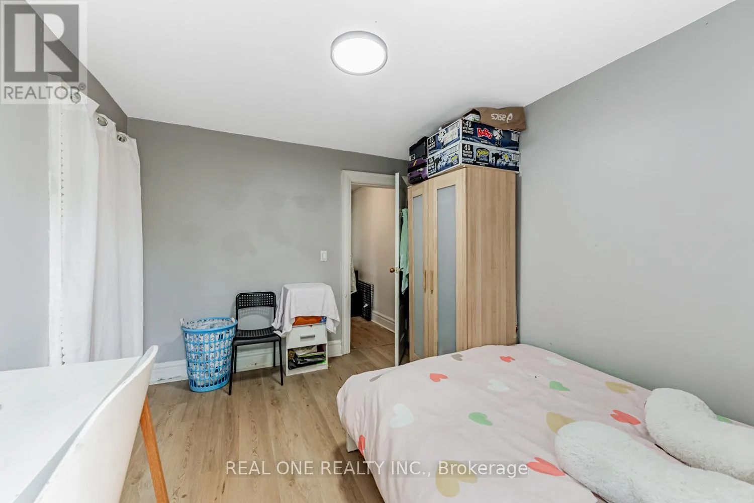 97 LIPPINCOTT STREET