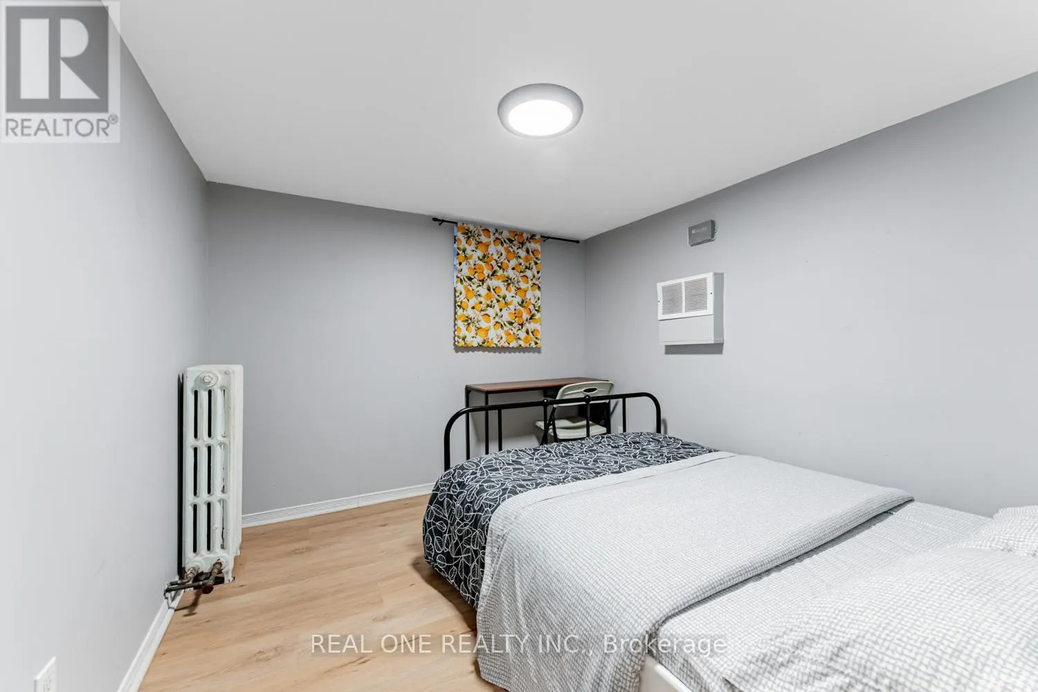 97 LIPPINCOTT STREET