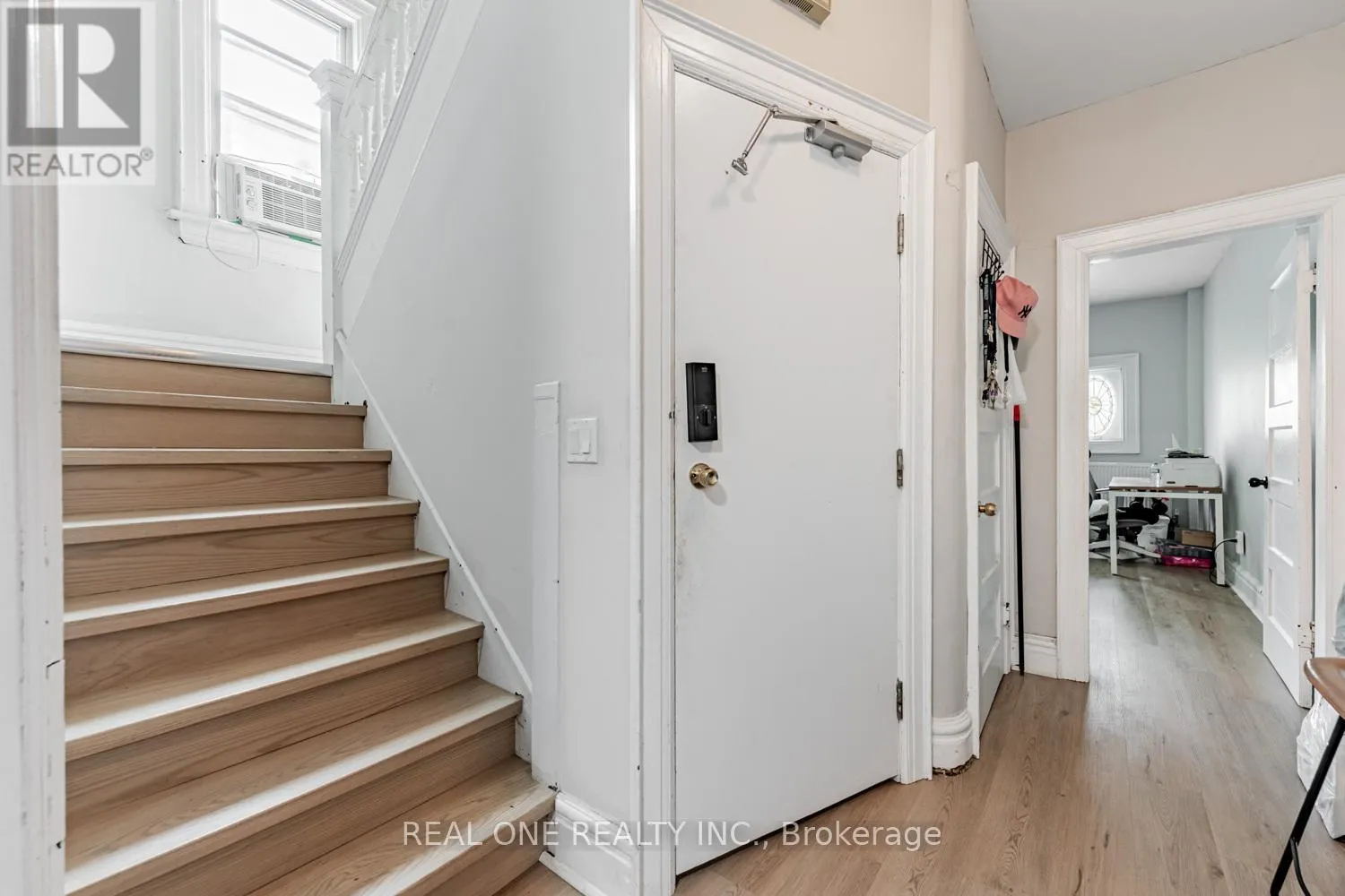 97 LIPPINCOTT STREET