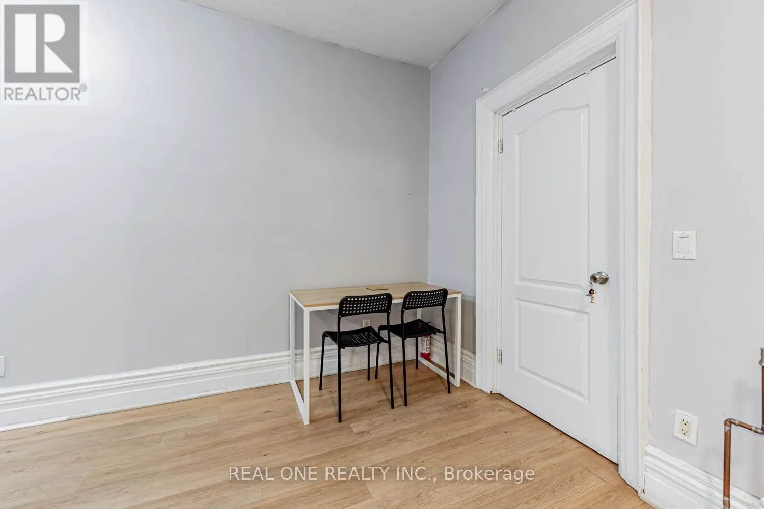 97 LIPPINCOTT STREET