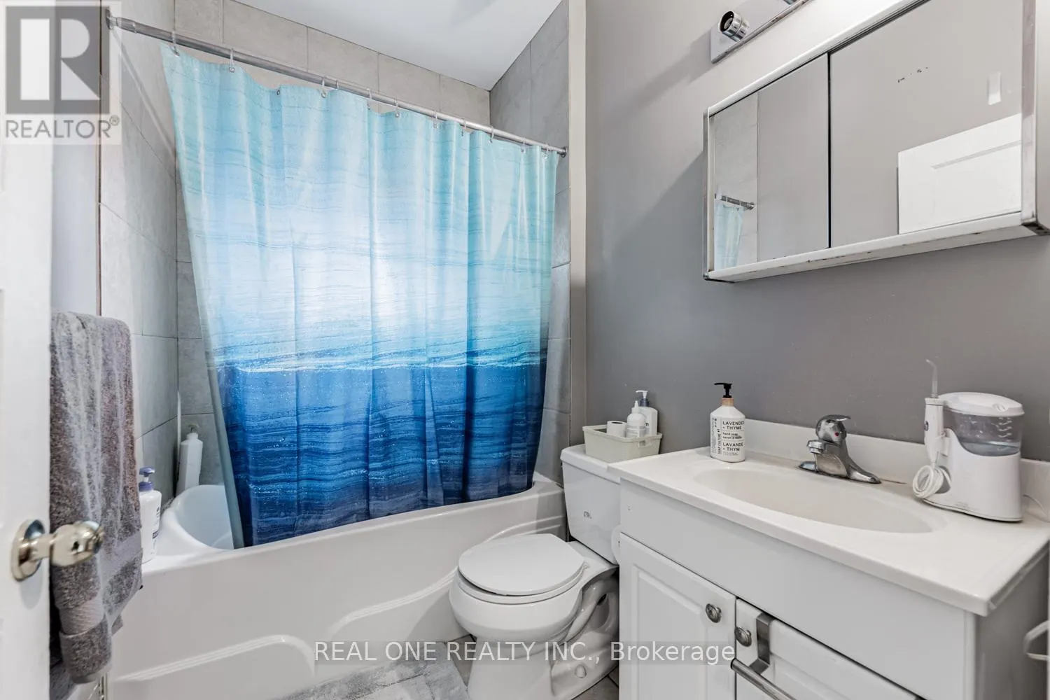 97 LIPPINCOTT STREET